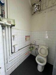 Hougang Avenue 1 (D19), Shop House #563688161